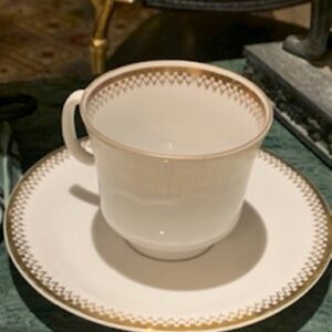 1 PIECE (CUP WITH SAUCER)