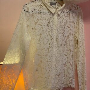 Shirt 17: Lace Elegant Shirt (36-38).