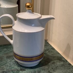 TEAPOT PORCELAINE VINTAGE