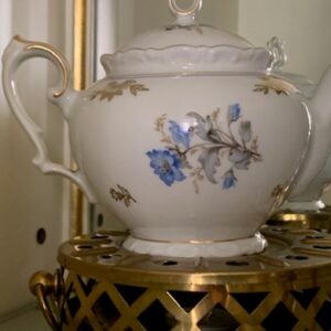 TEAPOT PORCELAINE VINTAGE