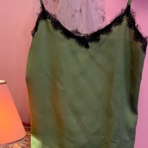 Tops 35: Green Camisole Satin Silk (36-38).